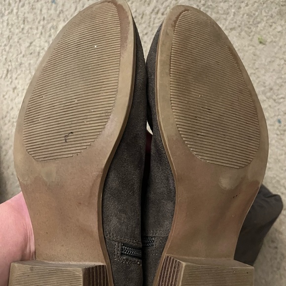 Women’s dark grey vegan suede riding boots in size 11 - Picture 4 of 13